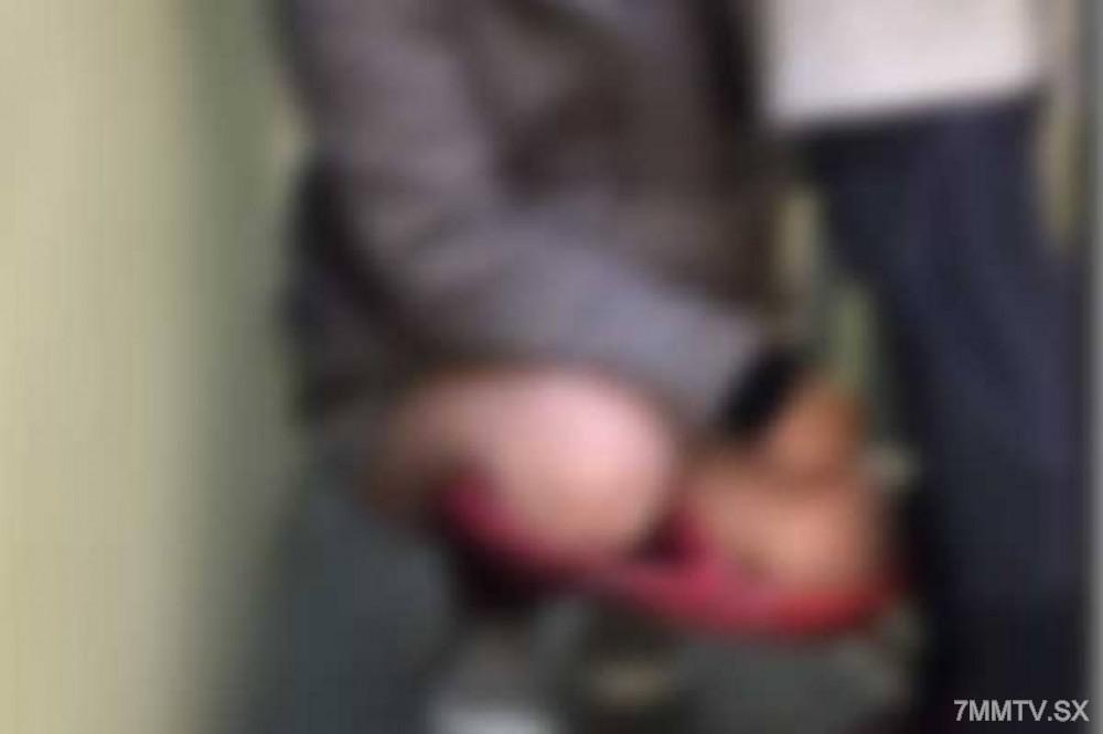 [無碼]fc2-ppv 4775489 ※18日まで85％OFF※【野外露出】【素人個撮】生活保護受けてます。カラダで家計を支える団地妻と野外フェラチオSEX！！ | FC2電子市場