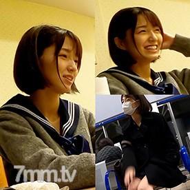 [無碼]fc2-ppv 2777941 [S級][火車赤坎]超級可愛的黑髮短女學生帶著天真無邪的笑容帶著偶像級的可愛#05 FC2-PPV-2777941