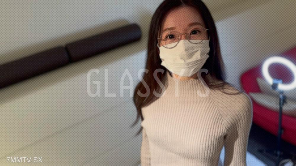 [無碼]fc2-ppv 4691059 #20 可愛過於日本的眼鏡美女和大量潮吹生肉交│GLASSY