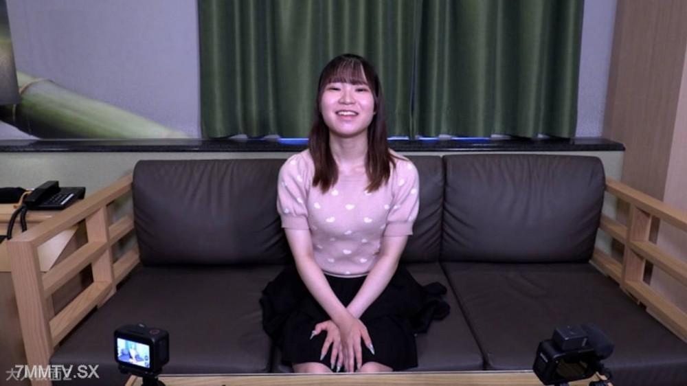 [無碼]fc2-ppv 4946122 【素人初撮り】すずか(19) 関西的普通素人。用玩具玩弄後，愛液流成線。讓她舔肛門並大量飲唾液並中出。也進行責虐肛門