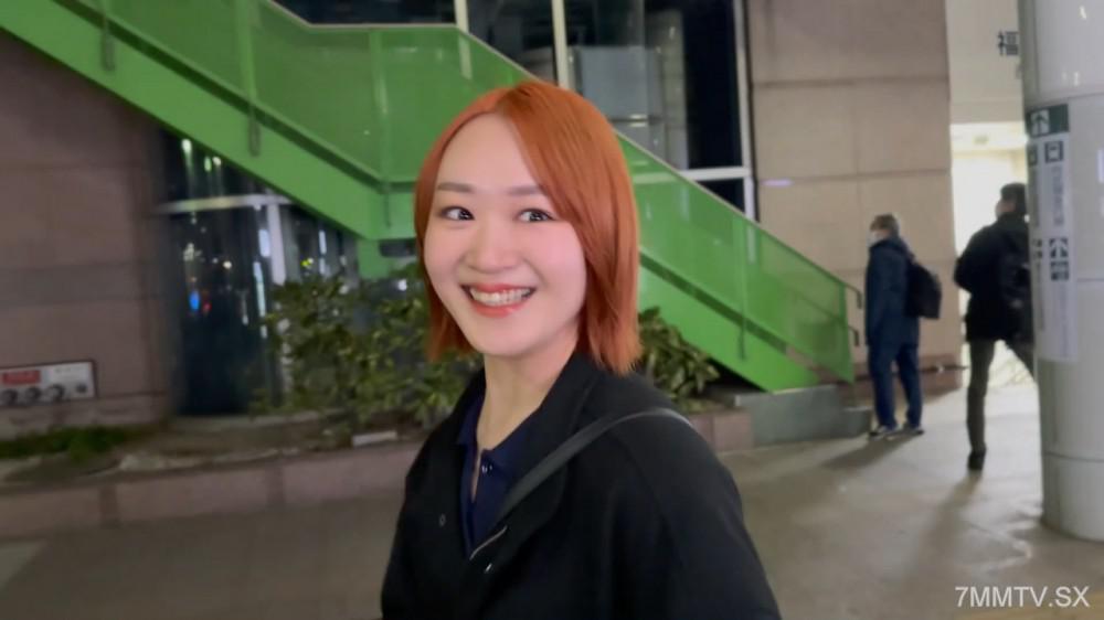 [無碼]fc2-ppv 4936328 女子大生和男友去克里斯馬斯旅行，順便拍攝了性愛影片並內射了